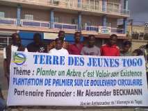 La Terre des Jeunes Togo marque le plus grand boulevard de la Capitale 