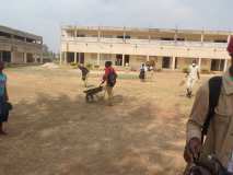 Vendredi 8 janvier 2016 : Journée nationale de la salubrité en milieu scolaire, observée à l'Institut de l'Enseignement Secondaire Eden de Yamoussoukro