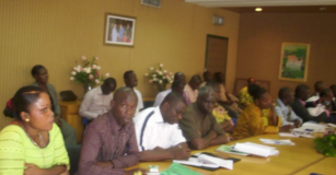 Côte d'Ivoire: rencontre entre Terre des jeunes et le ministère de l'environnement et du développement durable